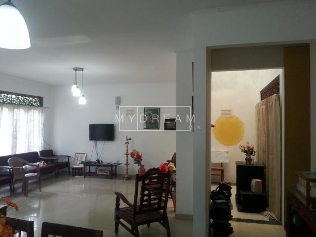 Houses - Apartments for Sale Siyalu pahasukam sahita niwasak - Kalutara ...