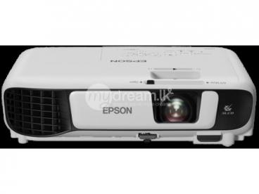 Multimedia Projector for rent